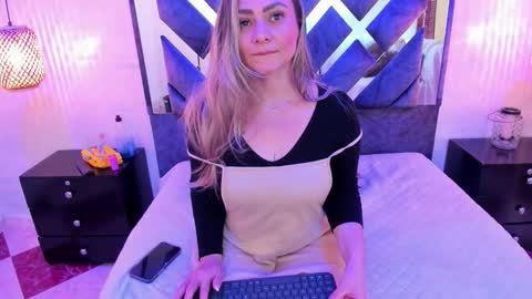 annie_vega17 online show from March 13, 2026, 1:29 pm