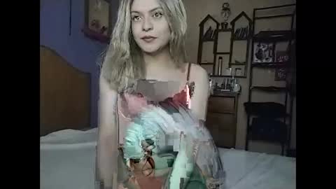 JarochaFem online show from May 3, 2026, 4:07 am
