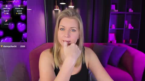 Annie online show from December 13, 2024, 8:41 am