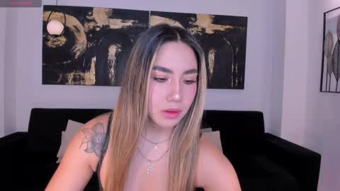 Annie Monroe online show from November 10, 2025, 11:42 am