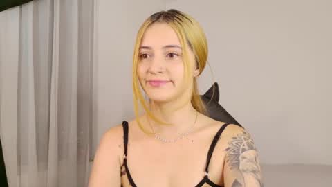 Annie online show from June 25, 2026, 2:11 am