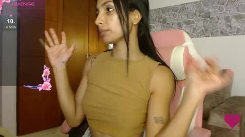 AnnaS online show from September 30, 2025, 3:17 pm
