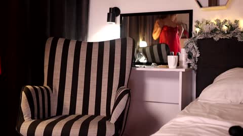 annittastar online show from December 17, 2024, 1:50 am