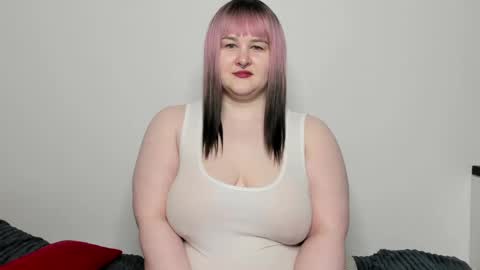 Snapshot of annnott chatting on May 15, 2026, 8:32 am Ann online show from May 15, 2026, 8:32 am