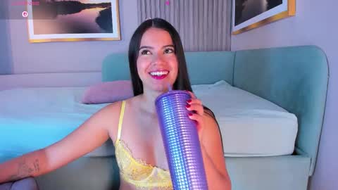 Anny online show from March 12, 2026, 2:23 pm