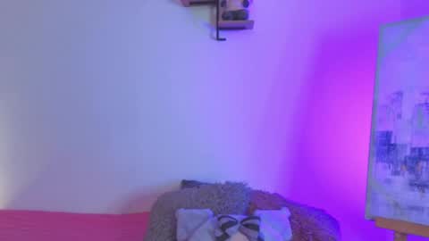 Snapshot of anny_cuttee chatting on June 1, 2026, 12:29 pm Anny online show from June 1, 2026, 12:29 pm