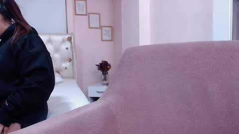 Snapshot of anny_louis chatting on December 6, 2024, 8:59 am ANNY LOUIS online show from December 6, 2024, 8:59 am