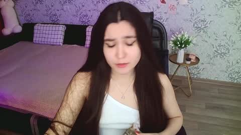 Annie online show from December 28, 2024, 12:24 pm