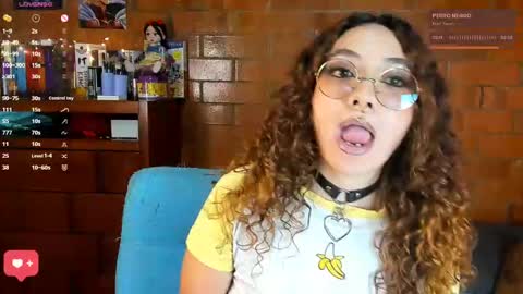 Anny  IG online show from October 3, 2025, 9:56 pm