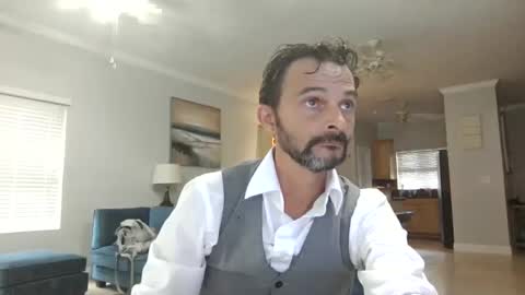 Snapshot of ansreramso chatting on October 7, 2025, 2:47 pm Lower chakra online show from October 7, 2025, 2:47 pm