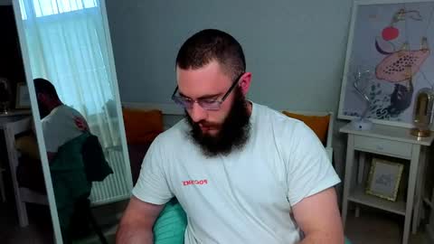 Snapshot of ant_power chatting on May 17, 2026, 3:19 pm Ant online show from May 17, 2026, 3:19 pm