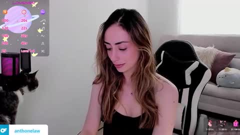 Anthonela online show from December 17, 2025, 5:30 pm