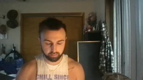 Ant online show from November 30, 2025, 8:57 pm