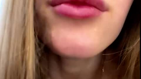 Viktoria online show from April 5, 2026, 3:09 pm