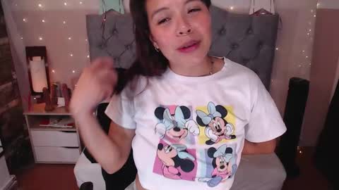 antolyh_c online show from December 5, 2025, 1:20 pm