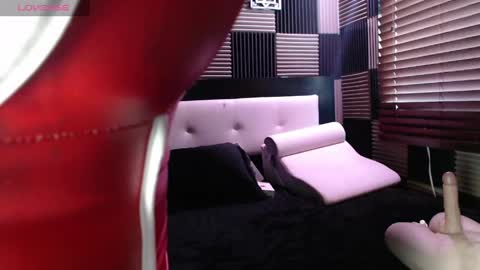 Snapshot of antonela_tompson chatting on April 24, 2026, 5:15 pm ANTO 3 online show from April 24, 2026, 5:15 pm