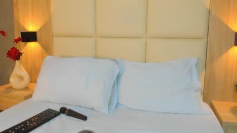 A N T O N E L L A  online show from February 9, 2026, 12:20 pm