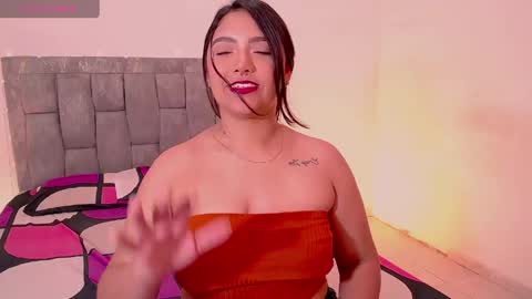 Snapshot of antonella_hot_x chatting on May 13, 2026, 12:52 am Antonella online show from May 13, 2026, 12:52 am