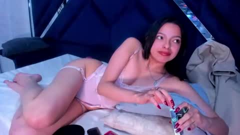 Snapshot of antonella_hyh chatting on August 4, 2026, 1:20 am antonella_hyh online show from August 4, 2026, 1:20 am
