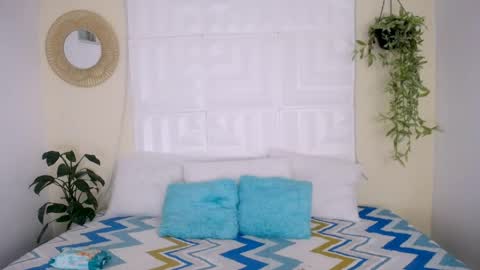 Snapshot of antonella_mcry chatting on April 23, 2026, 1:18 am antonella online show from April 23, 2026, 1:18 am