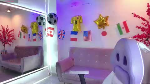 Snapshot of antonella_wiild chatting on July 17, 2026, 3:46 am Antonella online show from July 17, 2026, 3:46 am
