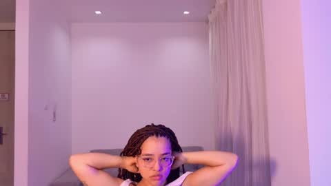 Antonella online show from April 28, 2026, 3:22 am