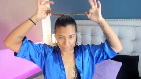 Snapshot of antonellaparker chatting on March 4, 2025, 12:22 pm Sarah online show from March 4, 2025, 12:22 pm