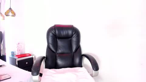 ANTONELLE  online show from February 5, 2026, 11:09 pm