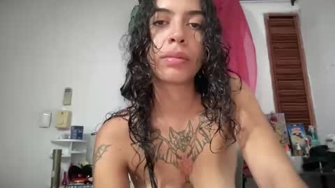 Antonia online show from May 18, 2026, 5:02 am