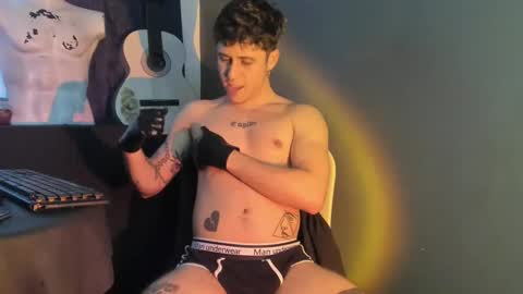 antonnello_ online show from October 2, 2025, 6:26 pm