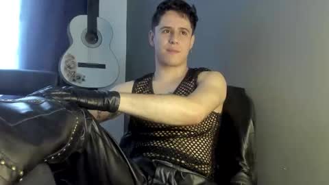 antonnello_ online show from December 16, 2025, 3:39 pm