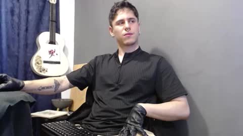 antonnello_ online show from February 7, 2026, 10:46 pm