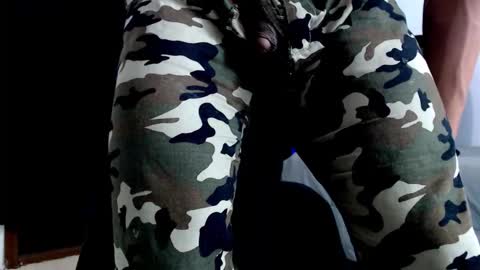 Instagram miguelangel1802  online show from January 7, 2026, 2:25 am