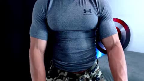 Snapshot of antonywebb94 chatting on February 3, 2026, 6:40 am Instagram miguelangel1802 online show from February 3, 2026, 6:40 am