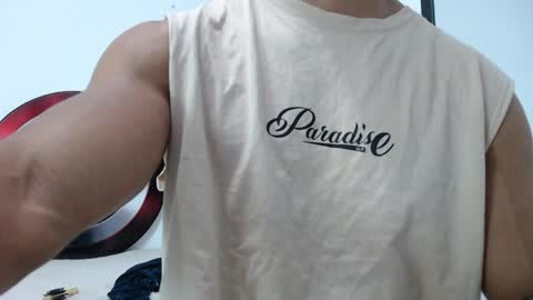 Snapshot of antonywebb94 chatting on April 1, 2026, 6:47 am Instagram miguelangel1802 online show from April 1, 2026, 6:47 am