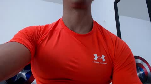 Snapshot of antonywebb94 chatting on April 2, 2026, 8:28 pm Instagram miguelangel1802 online show from April 2, 2026, 8:28 pm