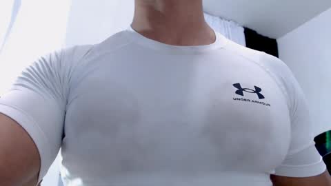 Snapshot of antonywebb94 chatting on April 10, 2026, 5:12 am Instagram miguelangel1802 online show from April 10, 2026, 5:12 am