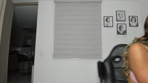 Maria Antonia online show from December 22, 2024, 11:41 pm