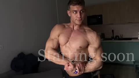 Snapshot of antray_misti chatting on July 5, 2026, 3:30 pm Adam 24 online show from July 5, 2026, 3:30 pm