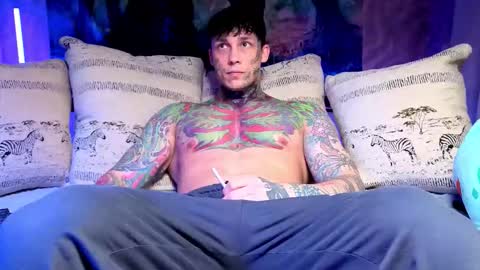 Tom online show from December 17, 2025, 5:24 am