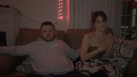 anxietyv1 online show from October 19, 2025, 4:02 am