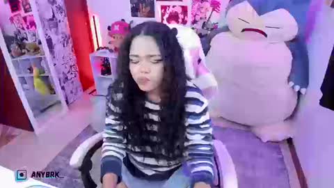 Any online show from September 13, 2025, 4:01 am