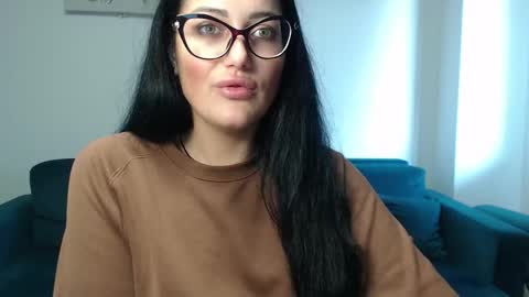 Snapshot of anyevyy chatting on June 9, 2026, 4:35 am AnyEvyy online show from June 9, 2026, 4:35 am