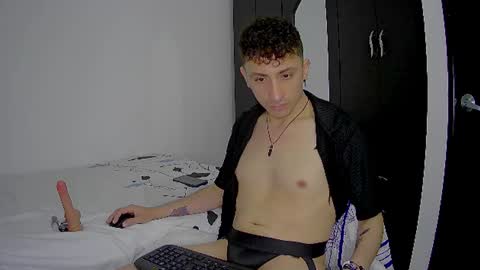 Snapshot of aogut17 chatting on July 9, 2026, 1:42 am aogut17 online show from July 9, 2026, 1:42 am