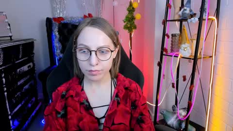 APHEX QUEEN online show from December 15, 2024, 3:09 pm