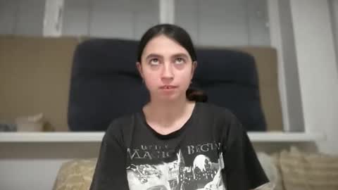 Snapshot of aphr0dite22 chatting on March 15, 2026, 8:37 pm aphr0dite22 online show from March 15, 2026, 8:37 pm