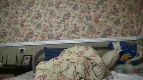 Snapshot of aphr0dite22 chatting on April 10, 2026, 11:48 am aphr0dite22 online show from April 10, 2026, 11:48 am