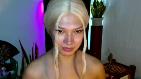 Roman Goddess online show from December 8, 2024, 11:46 am