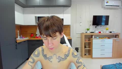 Snapshot of aplant_ chatting on March 9, 2026, 4:38 am aplant_ online show from March 9, 2026, 4:38 am