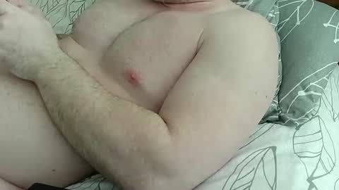 Snapshot of apluslickin chatting on February 5, 2025, 3:09 pm Aplusickin online show from February 5, 2025, 3:09 pm